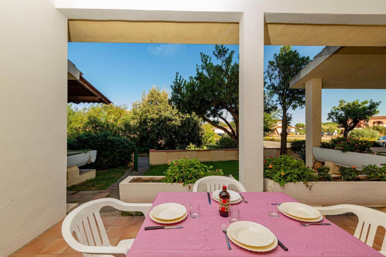 Centro Residenziale Le Canne San Teodoro  Ngoại thất bức ảnh